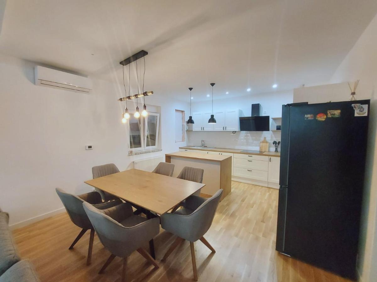 Apartman Konfidenca Biograd Na Moru Esterno foto